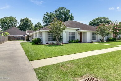 303 Oak Brook-29
