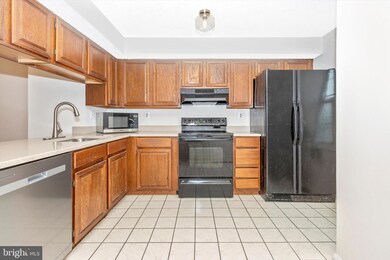 1432 Farmcrest Way, Silver Spring, MD 20905 - photo 2