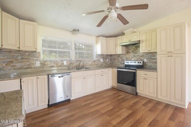 11140 Briar Cliff Dr, Picayune, MS 39466 - photo 4