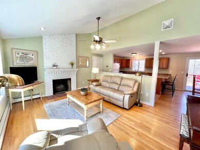 30 Dawson Cir, Holden, MA 01520 - photo 2