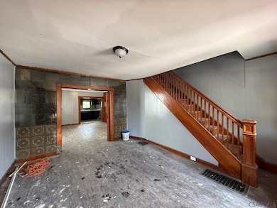 307 Cedar St, Johnstown, PA 15902 - photo 3