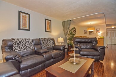 91 Spring St unit 7, Watertown, MA 02472 - photo 2