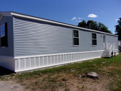 75 S Policy St unit 1, Salem, NH 03079 - photo 2