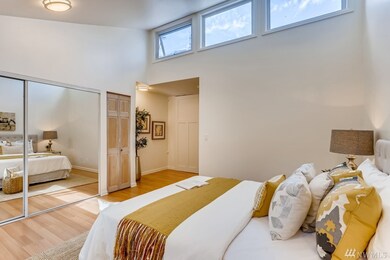 2937 76th Ave SE unit 33D, Mercer Island, WA 98040 - photo 6