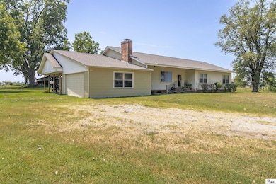 6402 Paulette Pipes Rd, Collinston, LA 71229 - photo 2