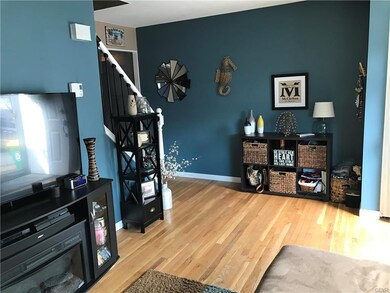 5577 Wedge Ln, Allentown, PA 18106 - photo 2