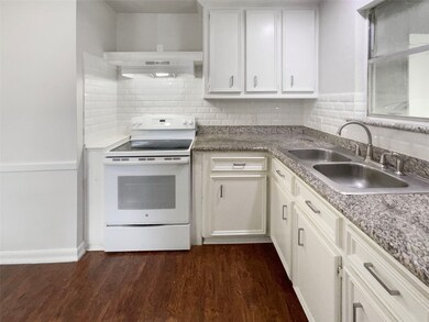 10518 Barnham St, Houston, TX 77016 - photo 6