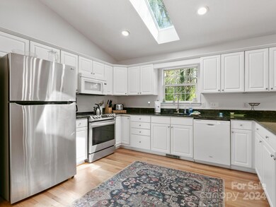 37 N Willow Brook Dr, Asheville, NC 28806 - photo 7