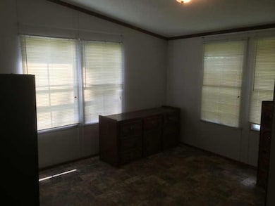 303 Henderson Rd, Shelbyville, TN 37160 - photo 5