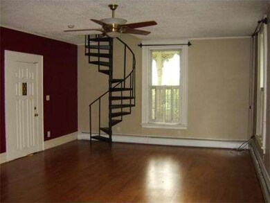 23 11th St unit 2, Lowell, MA 01850 - photo 3