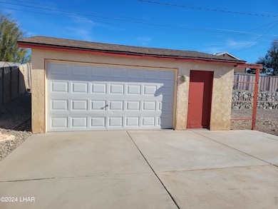 266 Sunflower Dr, Lake Havasu City, AZ 86403 - photo 4