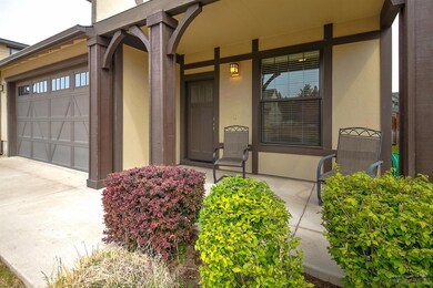 20794 SE Hollis Ln, Bend, OR 97702 - photo 2