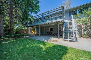 1810 8th St NE, East Wenatchee, WA 98802 - photo 3