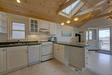 28 Concord Ave unit 2, Hampton, NH 03842 - photo 7