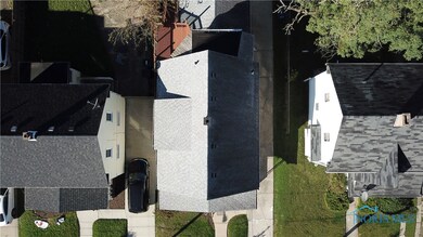 Newer tear off Architectural shingle roof