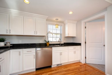 348 N Main St, Cohasset, MA 02025 - photo 4