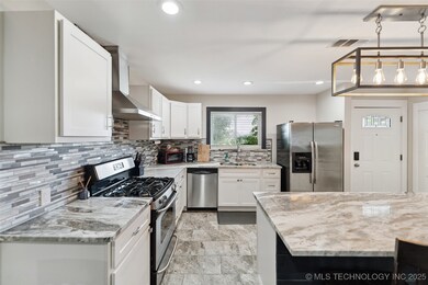 3018 S Joplin Ave, Tulsa, OK 74114 - photo 4