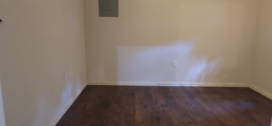10514 Barnham St, Houston, TX 77016 - photo 6