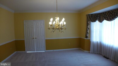10008 Manor Place, Fairfax, VA 22032 - photo 6