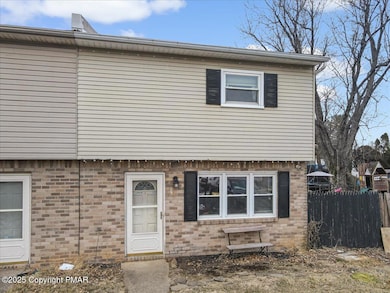 177 E 2ND Street