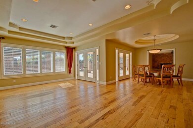 Formal living & Dining