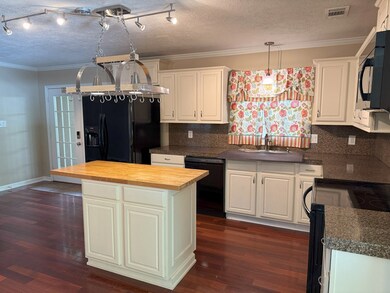 26 Goff St, Daleville, AL 36322 - photo 7