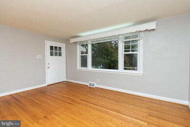 612 Shoemaker Ave unit 1, Jenkintown, PA 19046 - photo 4