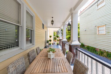 Fresh air & great breezes on the porch