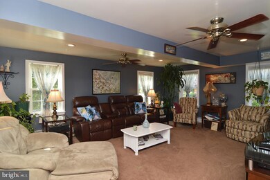 1525 Farmington Ave, Pottstown, PA 19464 - photo 2