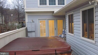 2875 Chevoit Hill Ct, Woodbridge, VA 22191 - photo 4