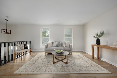 3027 Kilcullen Dr, Columbus, OH 43221 - photo 7