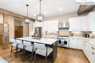 149 Canyon Gap unit C-1, Blowing Rock, NC 28605 - photo 5