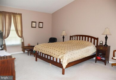 15314 Surrey House Way, Centreville, VA 20120 - photo 7