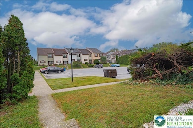 1607 Shenandoah Ct, Allentown, PA 18104 - photo 2