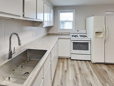 223 W Bow St, Thorntown, IN 46071 - photo 7