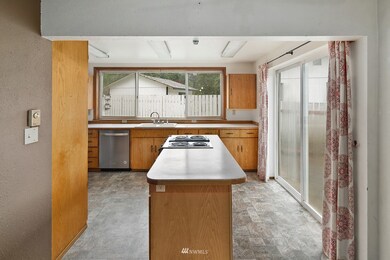 9307 Mtn Ash Cir W, University Place, WA 98467 - photo 3