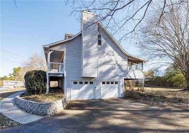 2490 Wood Meadows Dr SW, Marietta, GA 30064 - photo 2