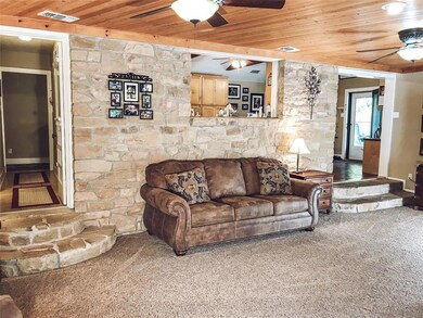 2147 Tanglewood St, Weatherford, TX 76085 - photo 6