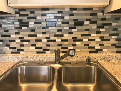 9301 Lantana Dr, Louisville, KY 40229 - photo 3