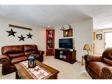 3367 Walton Ln, Eugene, OR 97408 - photo 7