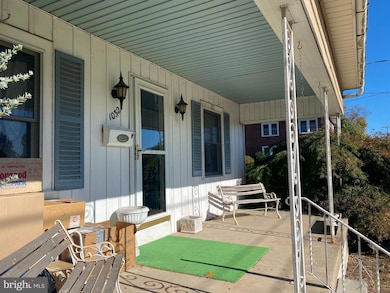 1032 N 7th St, Perkasie, PA 18944 - photo 4