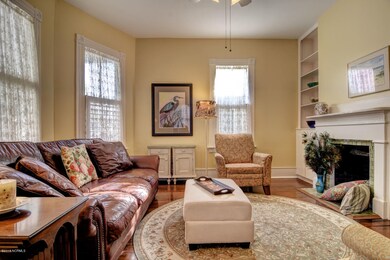 219 N 7th St Wilmington NC-large-005-10-