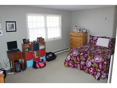 89 Lancaster Ave, Manchester, NH 03103 - photo 5