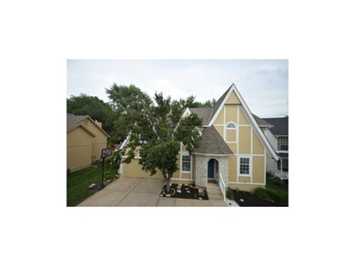 6121 Rosehill Rd, Shawnee, KS 66216 - photo 2