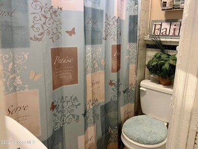 11 N Manning Blvd, Albany, NY 12206 - photo 7