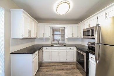 1102 Swan Lake Rd, Edmond, OK 73003 - photo 6