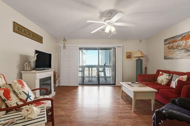 600CarolinaBeachAveS#2D-08