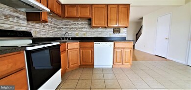 530 Blaker Dr, East Greenville, PA 18041 - photo 7