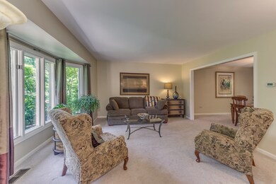1109 Johnson Dr, Naperville, IL 60540 - photo 2
