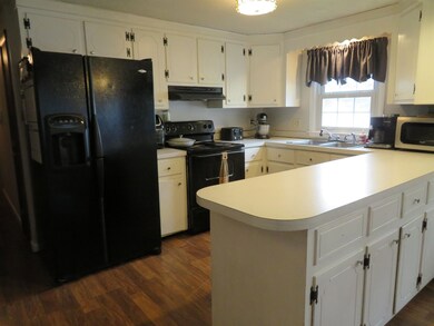 620 S Main St, Nashua, NH 03060 - photo 4